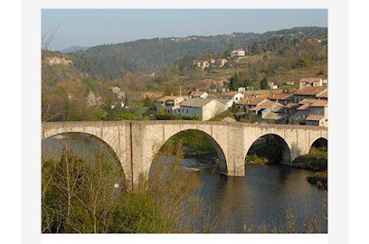 Gîte Chez Maggy et Léon, Gîte à Chambonas