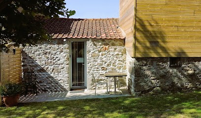 GÎTES. LE HANGAR 85, Gîte à Beaurepaire