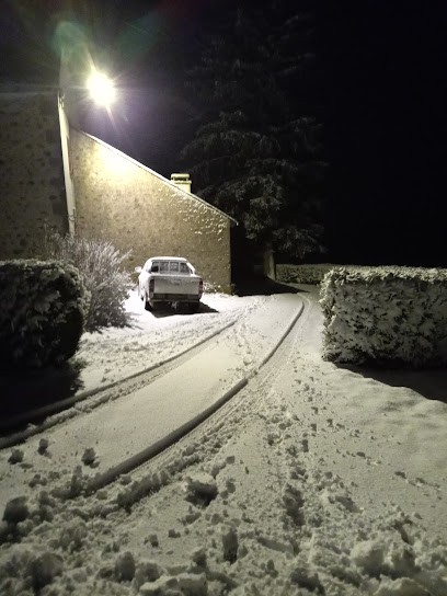 Cantal Evasion-Le petit gîte des 4 saisons, Gîte à Cézens