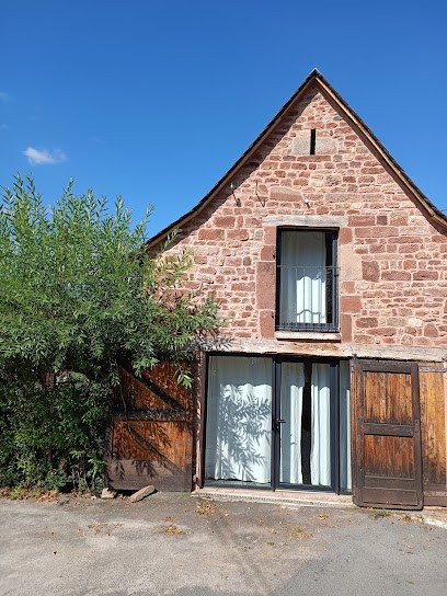 Gîte L' Etable de Lilou Aveyron, Gîte à Sébrazac