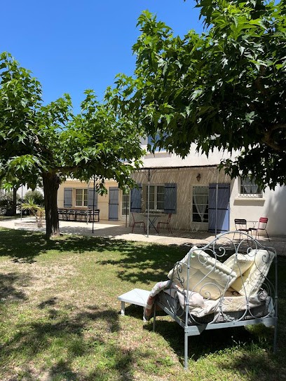 Mas de Cerier, Gîte à Saint-Gilles