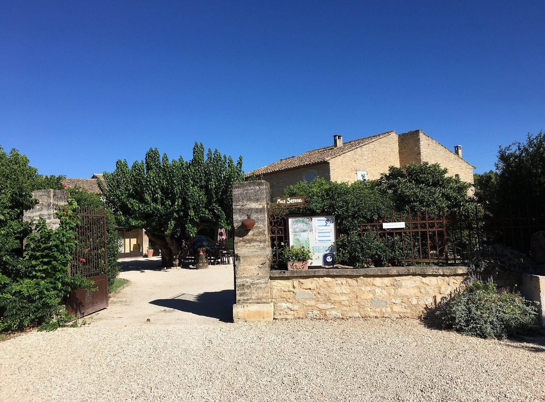 MAS SERENA, Gîte à Ménerbes