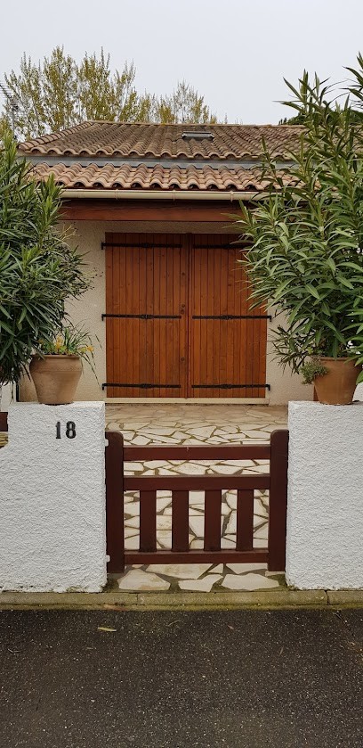 Villas De Vacances - Les Avelines - Sandoz Location, Gîte à Vias