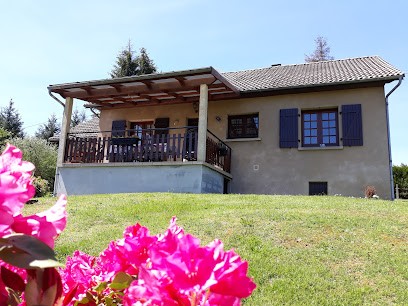 Location De Vacances Chez Papilou, Gîte à Bort-les-Orgues
