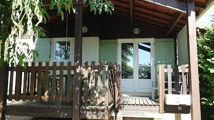 Chalets de vacances n°3 et n°7 gîtes de la Bastide de Domme au cœur du Périgord Noir en Dordogne., Gîte à Domme