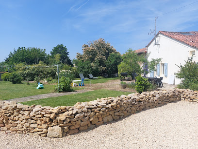 Les Gîtes Du Hameau Des Bordes, Gîte à Nouaillé-Maupertuis