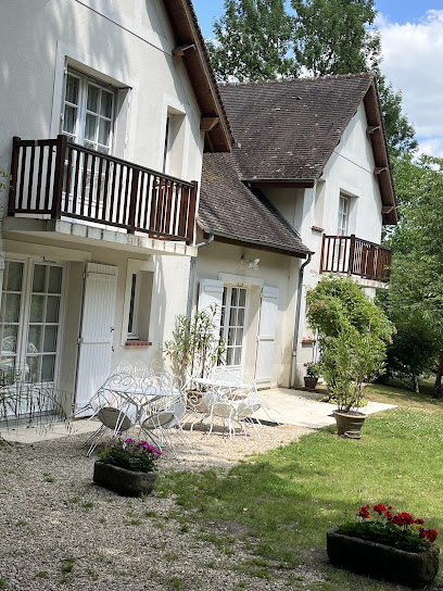 Domaine De Chantemerles : Maison De La Mare, Gîte à Bois-le-Roi