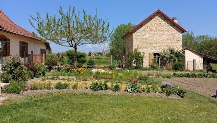 Gîte Des Prés De La Fontaine, Gîte à Champrougier
