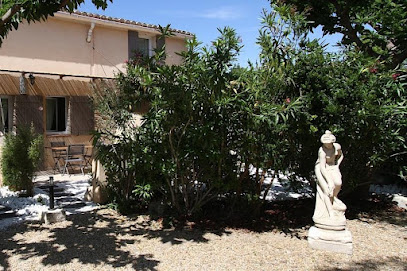 Les Glycines - Gîtes De France Gîte à Mollégès