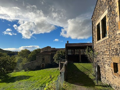 Gite Chantelou, Gîte à Sallèdes