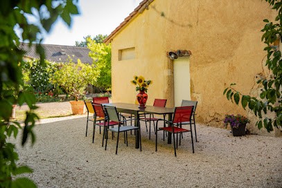 Domaine De Laplan, Gîte à Cézan