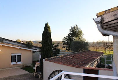 Happy People’s Refuge, Gîte à Saint-Sulpice-de-Faleyrens