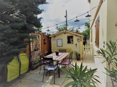 Le Gîte Pierre Blanche, Gîte à Laragne-Montéglin