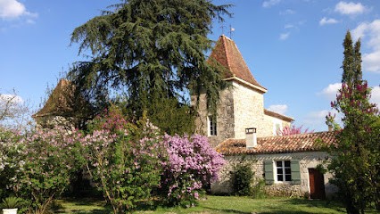 Domaine Château de Pères, Gîte à Castéra-Lectourois