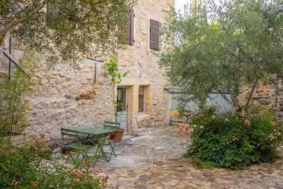 Les Granges Du Vignal, Gîte à Saint-Vincent-de-Barrès