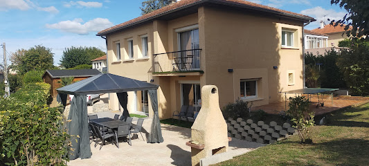 Gite Des Gônes - Gîte Climatisé À 15 Min De Lyon Avec Jardin Et Parking Privé, Gîte à Feyzin