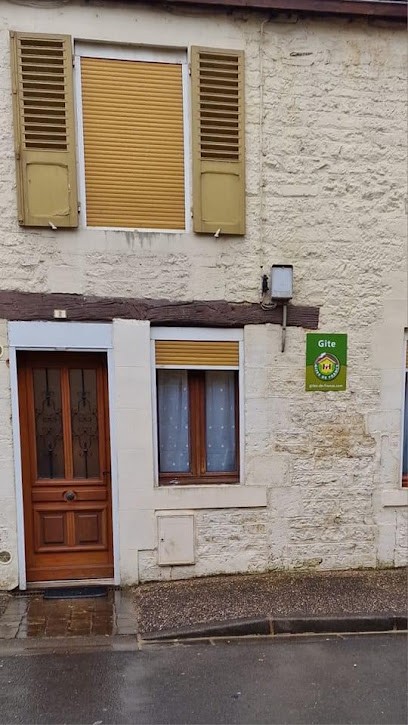 Gîte La Maison De Nelly, Gîte à Mouzon