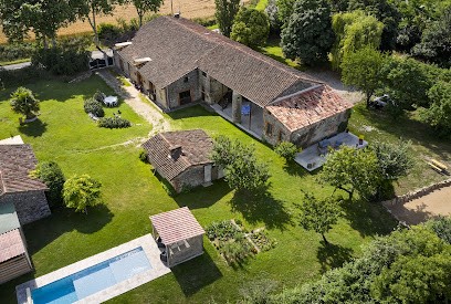 Les Bourrious, Gîte à Vendine