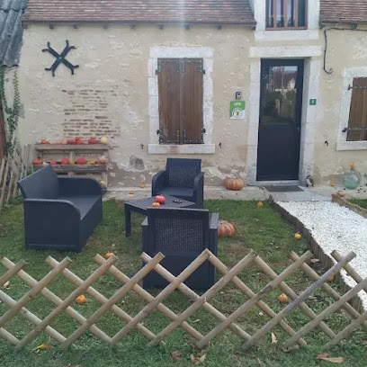 Le Petit Gite Des Sorciers, Gîte à Chitray