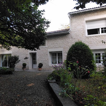 Gite, Gîte à Thénac