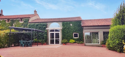 Les Trois Charmes, Gîte à Saint-Paul-du-Bois