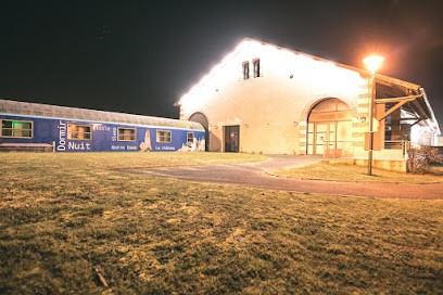 Au Petit Brasseur Wagon Lit, Gîte à Bressuire