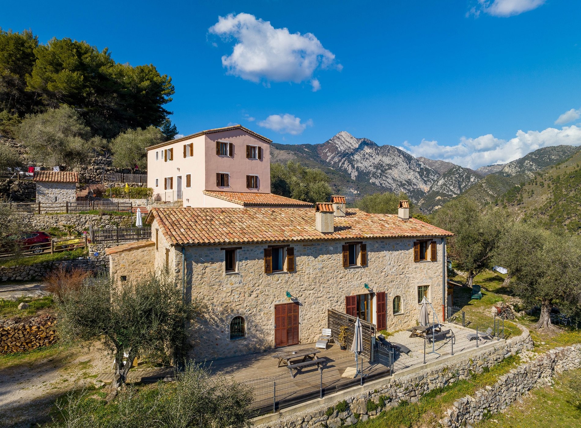 Les Gîtes de l'Euzière, Gîte à Coaraze