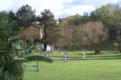 Cabanes Des Rives De Cléret, Gîte à Port-Sainte-Foy-et-Ponchapt