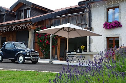 Gîte Les Granges de la Croix Rouge, Gîte aux Moussières