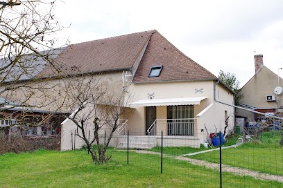 Gîte Du Bois De Charbonnière, Gîte à Saint-Jean-de-Braye