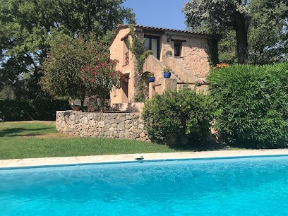 Le Mazet Des Pins - Meublé De Tourisme 3*, Gîte à Roquefort-les-Pins