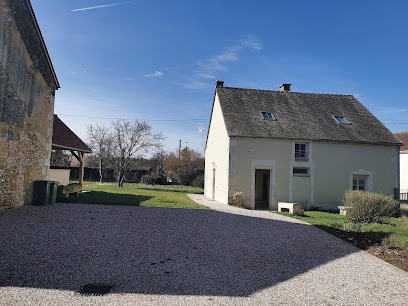 Maison Fleurs Du Deffand, Gîte à Saints-en-Puisaye