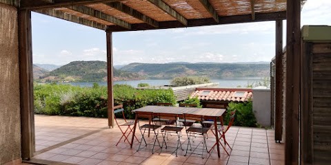Gîtes La Presqu'île Lac Du Salagou, Gîte à Liausson