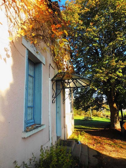 Maison du Morvan, Gîte à Dun-les-Places