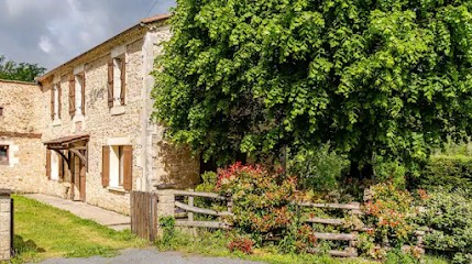 Domaine de Leycot - Gîte en Dordogne, Gîte à Cause-de-Clérans
