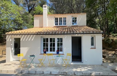 MAS Des MILLE PIERRES, Gîte à Laudun-l'Ardoise