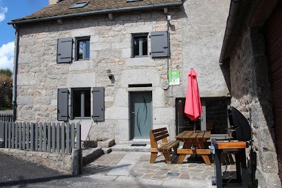 La Maison De Castanet Entre Aubrac Et Margeride, Gîte au Buisson