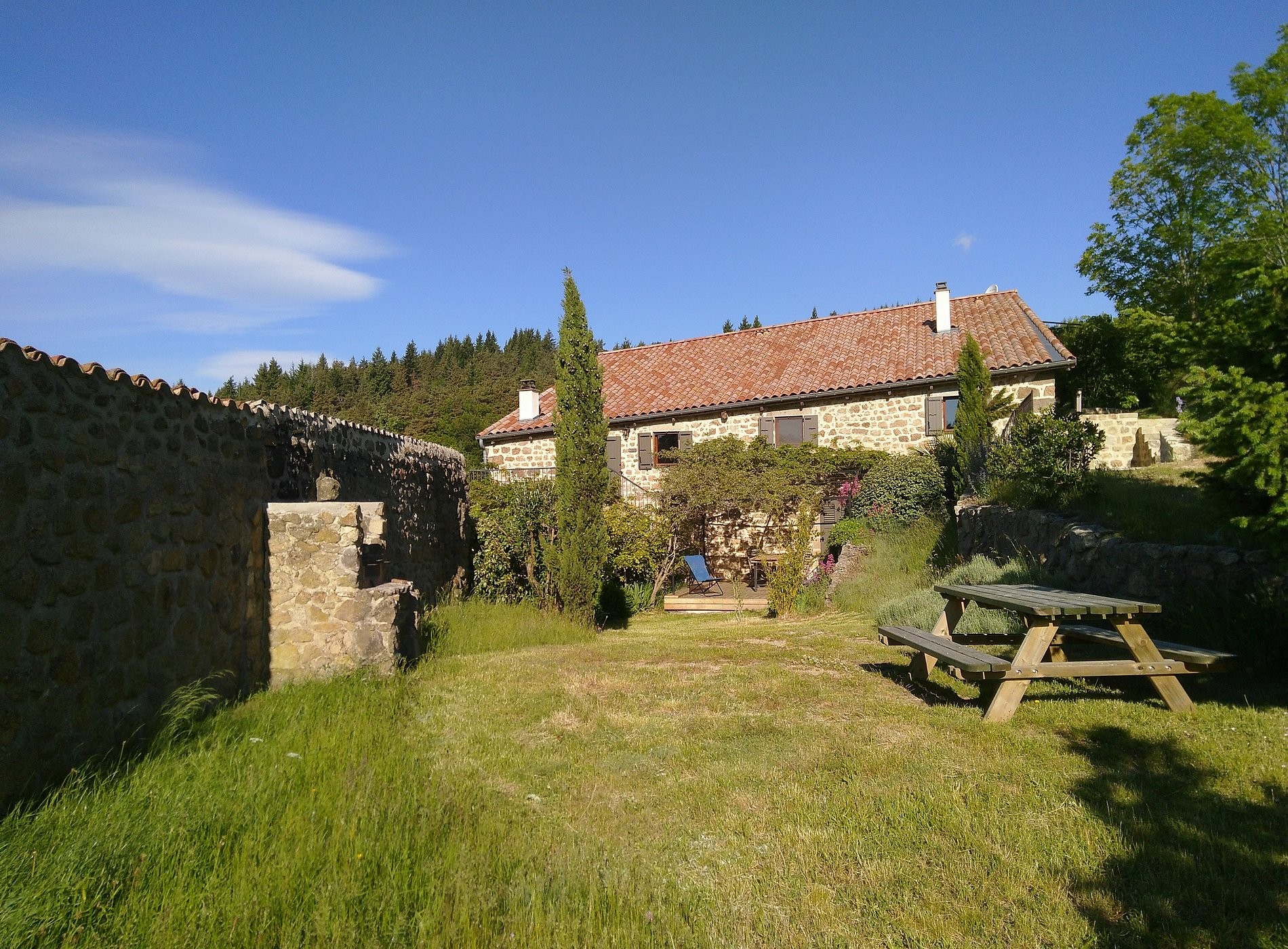 Le Petit Rias, Gîte Vacances Ardèche, Gîte à Saint-Maurice-en-Chalencon