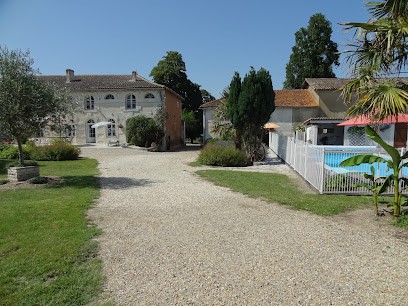 La Charentaise Du Joyau, Gîte à Mirambeau