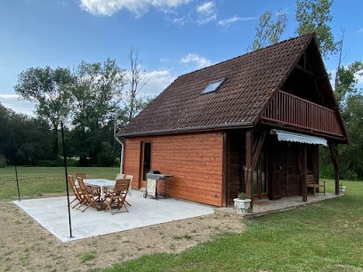 Le Chalet Du Limousin, Gîte à Folles