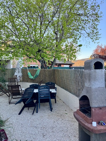 Maisonnette, Gîte à Salavas