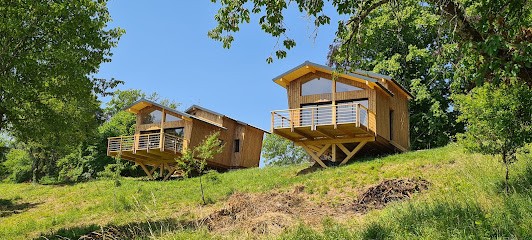 Cabanes Du Domaine Des Fées, Gîte à Dole