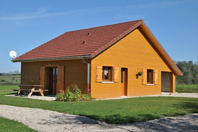 Chalets Des Belles Saisons, Gîte à Rix