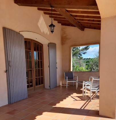 Bastides du Luberon - Gîte des Vignes, Gîte à La Tour-d'Aigues