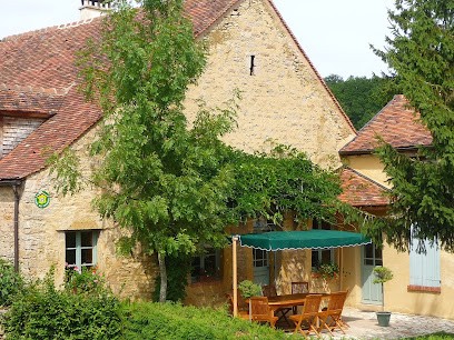 GITE AUX TROIS CEDRES -, Gîte à Grignon