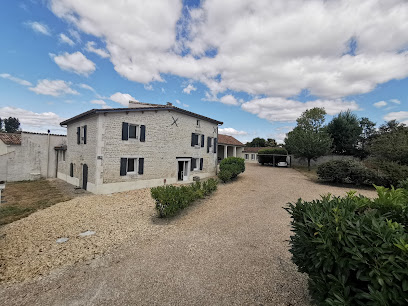 Gites Le Cheval Noir, Gîte à Rouillac