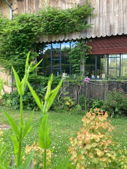 L'atelier and cow - Gîtes de France, Gîte à Louplande