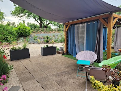 Une Maison Enchantée, Gîte à Sépeaux-Saint Romain