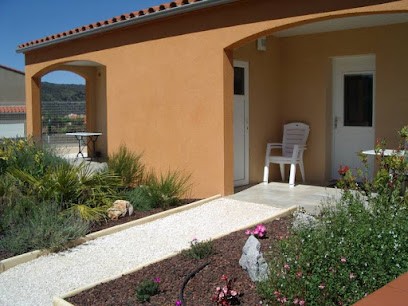 Vista Vinca : Location Vacances Hébergement Gîte Accès PMR Entre Mer Et Montagne Proche Lac Séjour Pêche (Pyrénées Orientales, Canigou), Gîte à Vinça