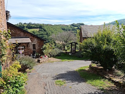 Gîte-Chambres d'hôtes, Gîte à Laval-Roquecezière